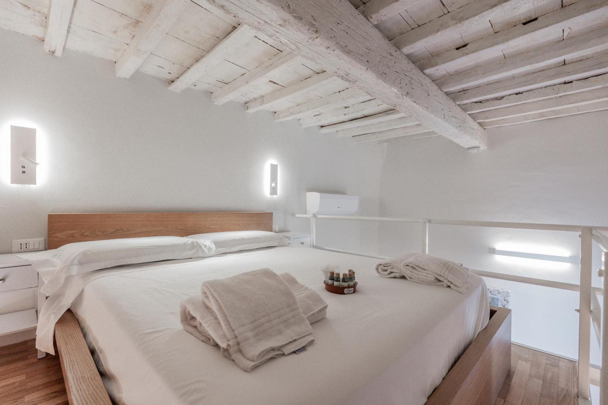 Апартаменты Centro Da Vinci Loft Флоренция Экстерьер фото